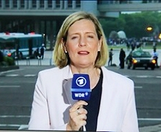 ARD correspondent broadcasts live from Hiroshima.
