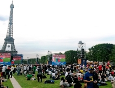 Reuters-TIMA provides live stand-up positions at the Euro2016 fanzone in Paris.